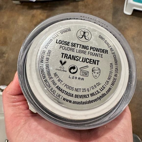Anastasia Beverly Hills translucent setting Powder - Picture 2 of 2